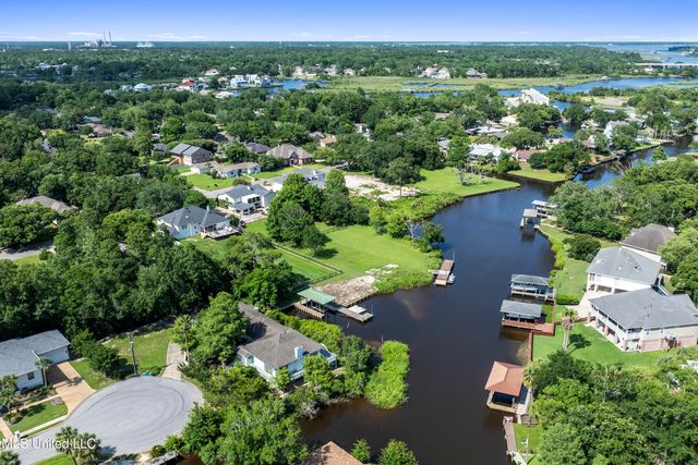 420 Caribe Place, Gulfport, MS 39507