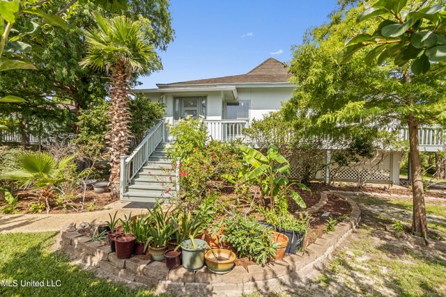 420 Caribe Place, Gulfport, MS 39507