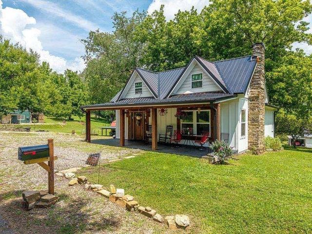 130 Old Blairsville Highway, Talking Rock, GA 30175