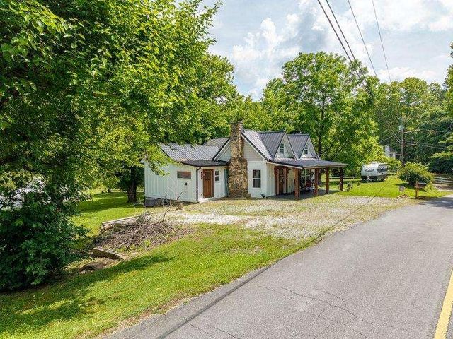 130 Old Blairsville Highway, Talking Rock, GA 30175