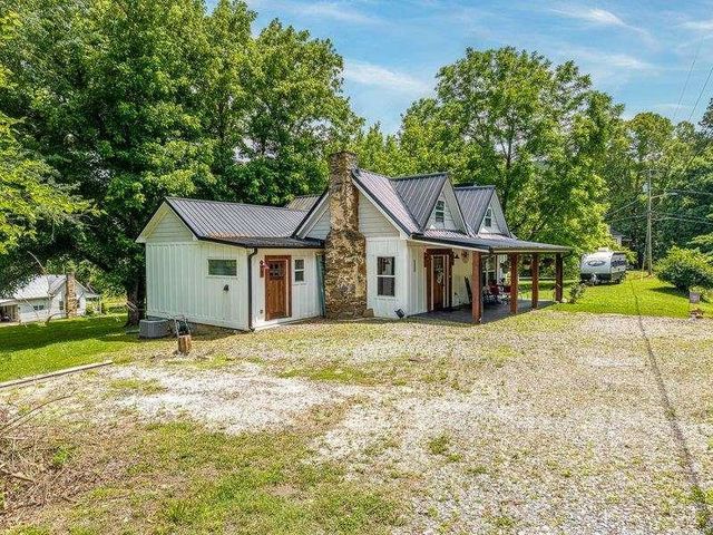 130 Old Blairsville Highway, Talking Rock, GA 30175