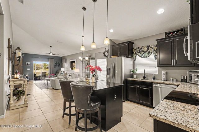 2365 Snapdragon Drive NW, West Melbourne, FL 32904