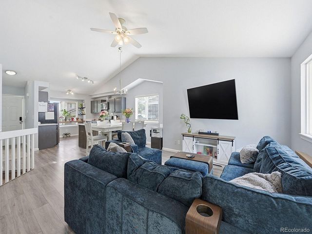 887 W 96th Pl, Thornton, CO 80260