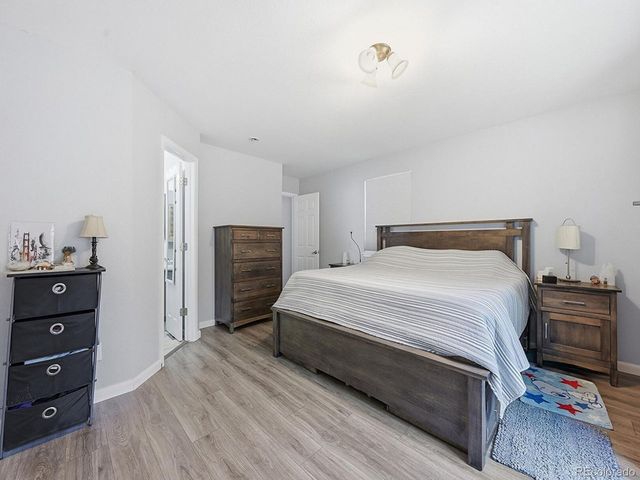 887 W 96th Pl, Thornton, CO 80260