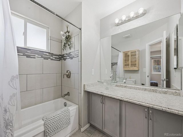 887 W 96th Pl, Thornton, CO 80260
