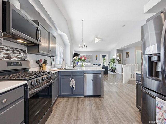 887 W 96th Pl, Thornton, CO 80260