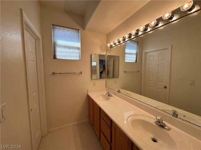10129 Snow Crest Place, Las Vegas, NV 89134