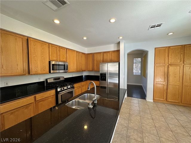 10129 Snow Crest Place, Las Vegas, NV 89134