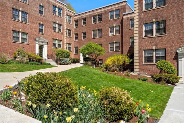 1490 Beacon St 3, Brookline, MA 02446