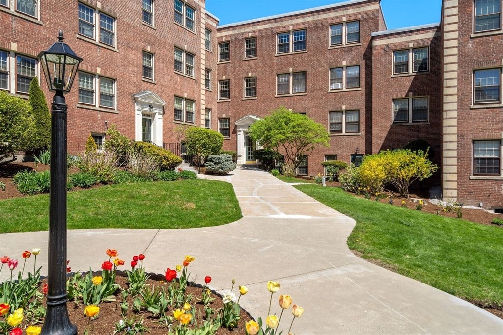 1490 Beacon St 3, Brookline, MA 02446