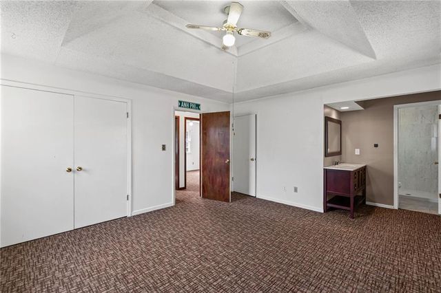 10530 Wedd Street, Overland Park, KS 66212