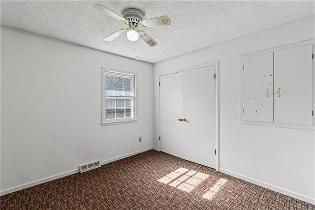 10530 Wedd Street, Overland Park, KS 66212