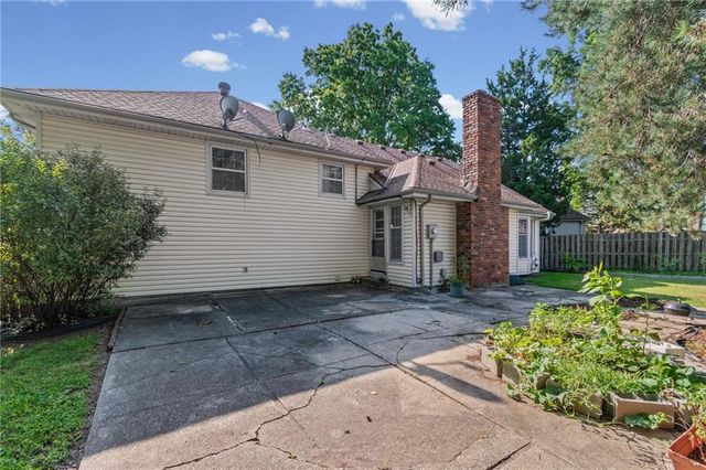 10530 Wedd Street, Overland Park, KS 66212