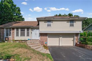 10530 Wedd Street, Overland Park, KS 66212