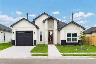 5901 N Playa Del Sol Street, Edinburg, TX 78542