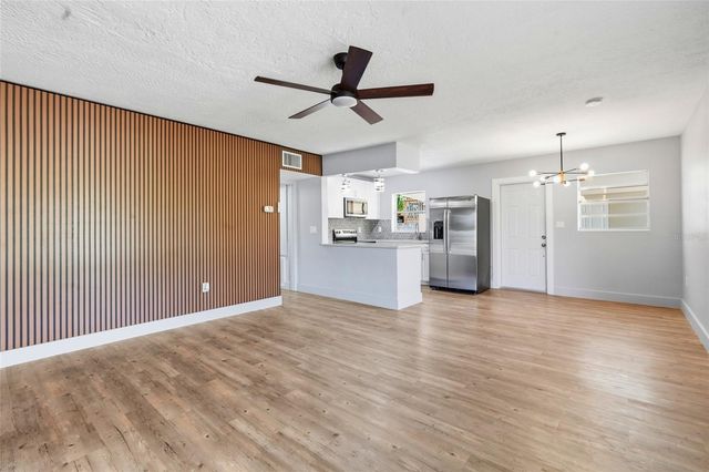 2827 22ND STREET W, Bradenton, FL 34205