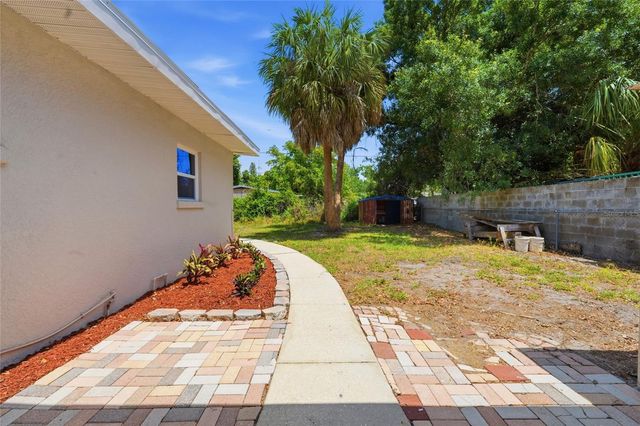 2827 22ND STREET W, Bradenton, FL 34205