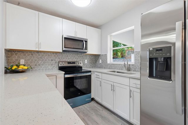 2827 22ND STREET W, Bradenton, FL 34205