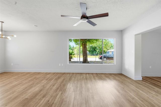 2827 22ND STREET W, Bradenton, FL 34205