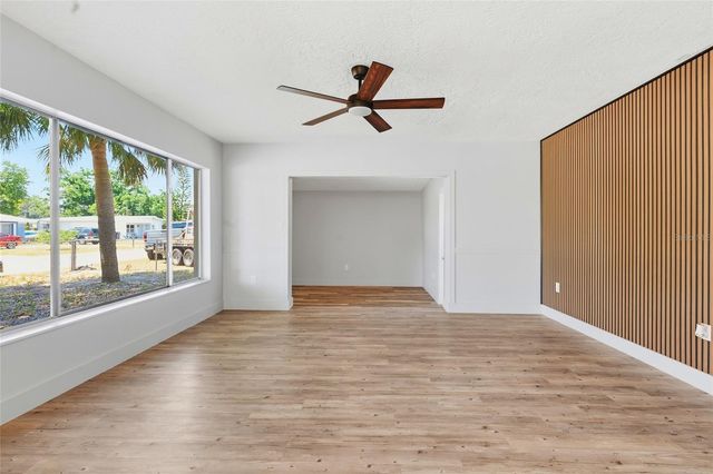 2827 22ND STREET W, Bradenton, FL 34205
