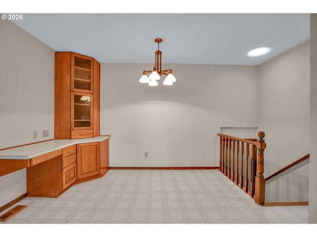 13400 Nw MARSHALL St, Portland, OR 97229