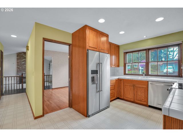 13400 Nw MARSHALL St, Portland, OR 97229