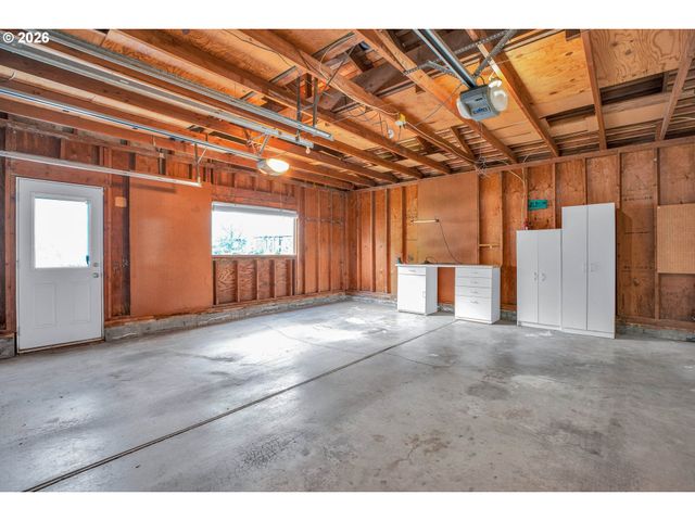 13400 Nw MARSHALL St, Portland, OR 97229