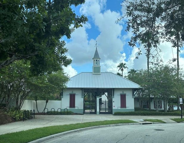 12014 DEACONS CROFT LANE, Tampa, FL 33626