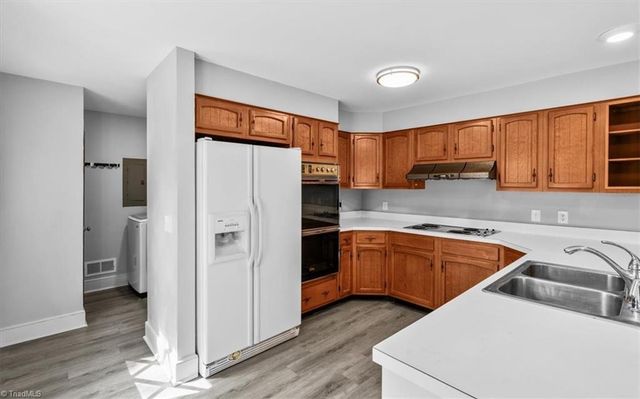 904 Pebble Drive, Greensboro, NC 27410