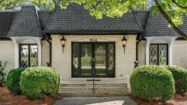 904 Pebble Drive, Greensboro, NC 27410