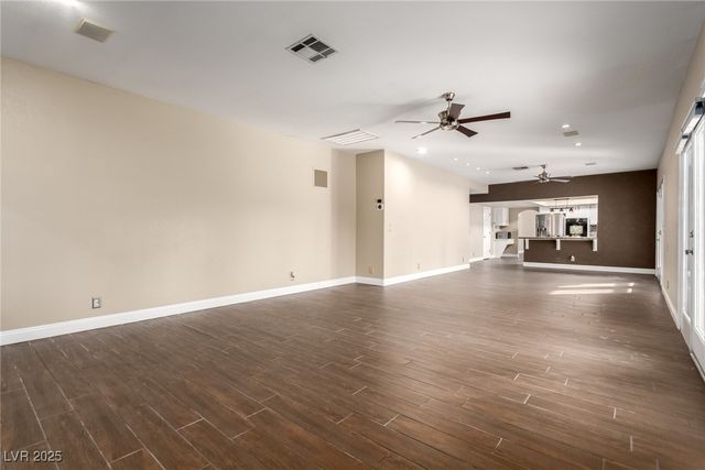 2925 Mondavi Court, Las Vegas, NV 89117