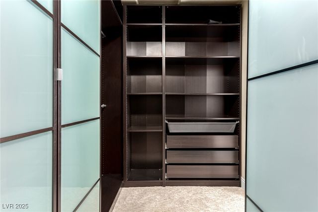 2925 Mondavi Court, Las Vegas, NV 89117