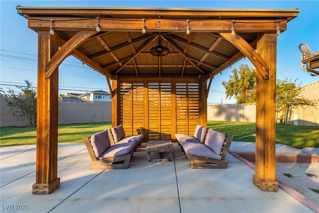 2925 Mondavi Court, Las Vegas, NV 89117