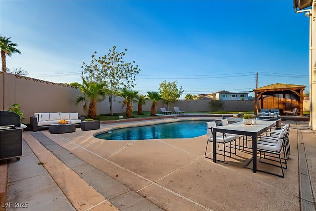 2925 Mondavi Court, Las Vegas, NV 89117