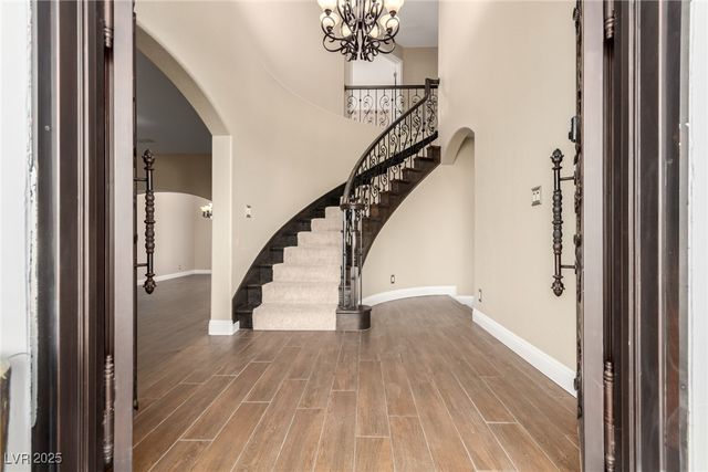 2925 Mondavi Court, Las Vegas, NV 89117