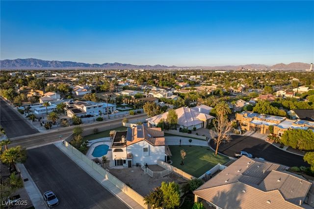 2925 Mondavi Court, Las Vegas, NV 89117