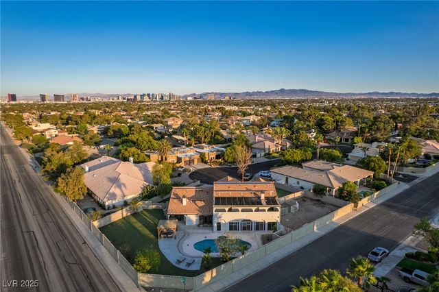 2925 Mondavi Court, Las Vegas, NV 89117