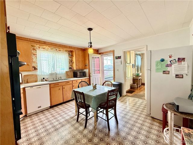 21 Fenner Street, Cazenovia, NY 13035