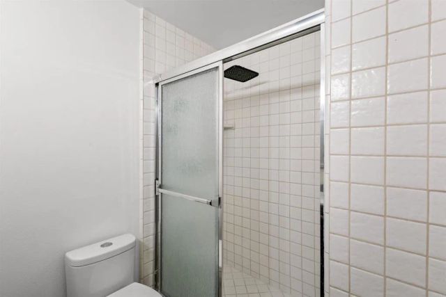 22945 Magnolia Glen Drive, Valencia, CA 91354