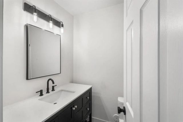 22945 Magnolia Glen Drive, Valencia, CA 91354