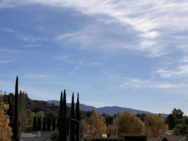 22945 Magnolia Glen Drive, Valencia, CA 91354