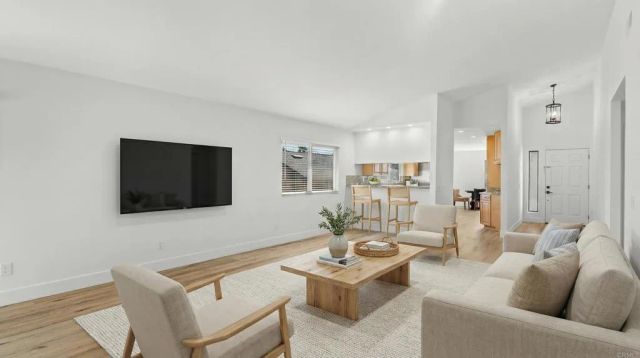 22945 Magnolia Glen Drive, Valencia, CA 91354