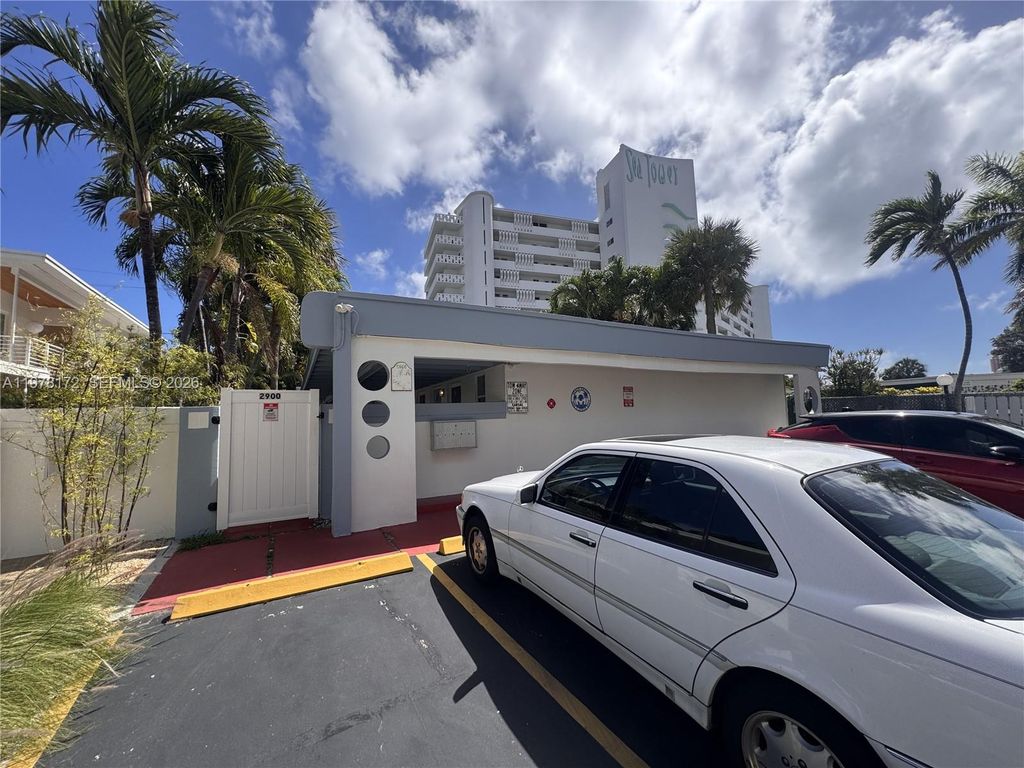 2900 N Ocean Blvd 2, Fort Lauderdale, FL 33308
