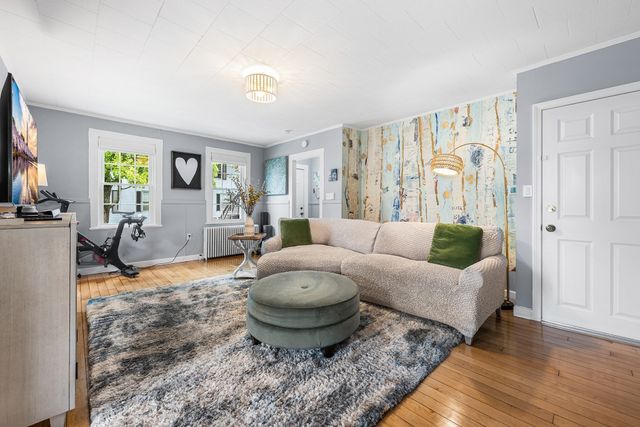 8 Bixby St 8, North Andover, MA 01845