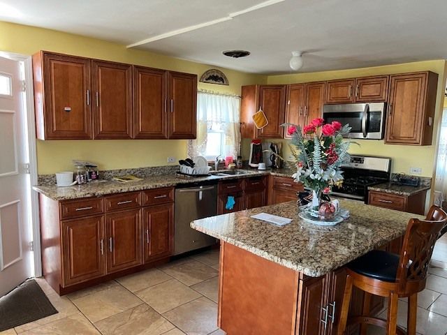 3121 N Wolf Road, Melrose Park, IL 60164