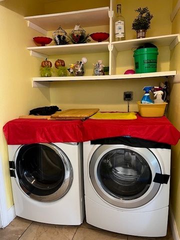 3121 N Wolf Road, Melrose Park, IL 60164