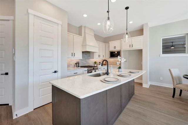 16043 Hayes Park Drive, Houston, TX 77079