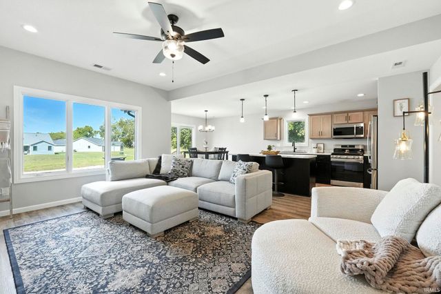 1136 Herdsman Boulevard, Huntertown, IN 46748