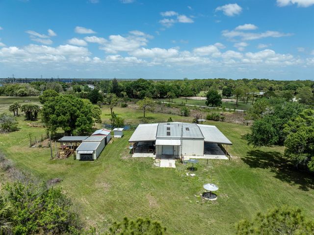 21216 Glades Cut Off Road, Port St. Lucie, FL 34987