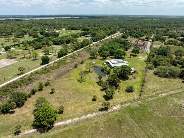 21216 Glades Cut Off Road, Port St. Lucie, FL 34987